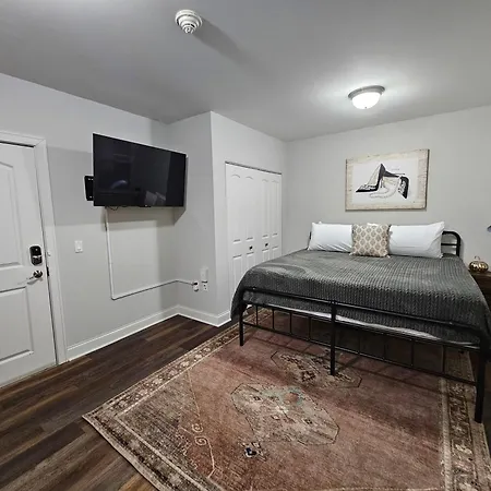 Cozy King Bed Stay At The Historic Inman - 201 Champaign Exterior foto
